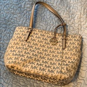 NWT Michael Kors Gray Jet Set Logo Tote Purse